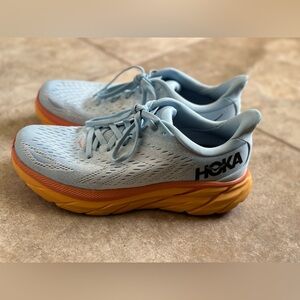Hoka Clifton 8